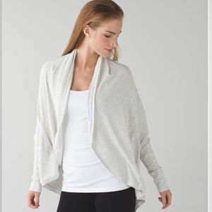 Lululemon To and Flow Wrap